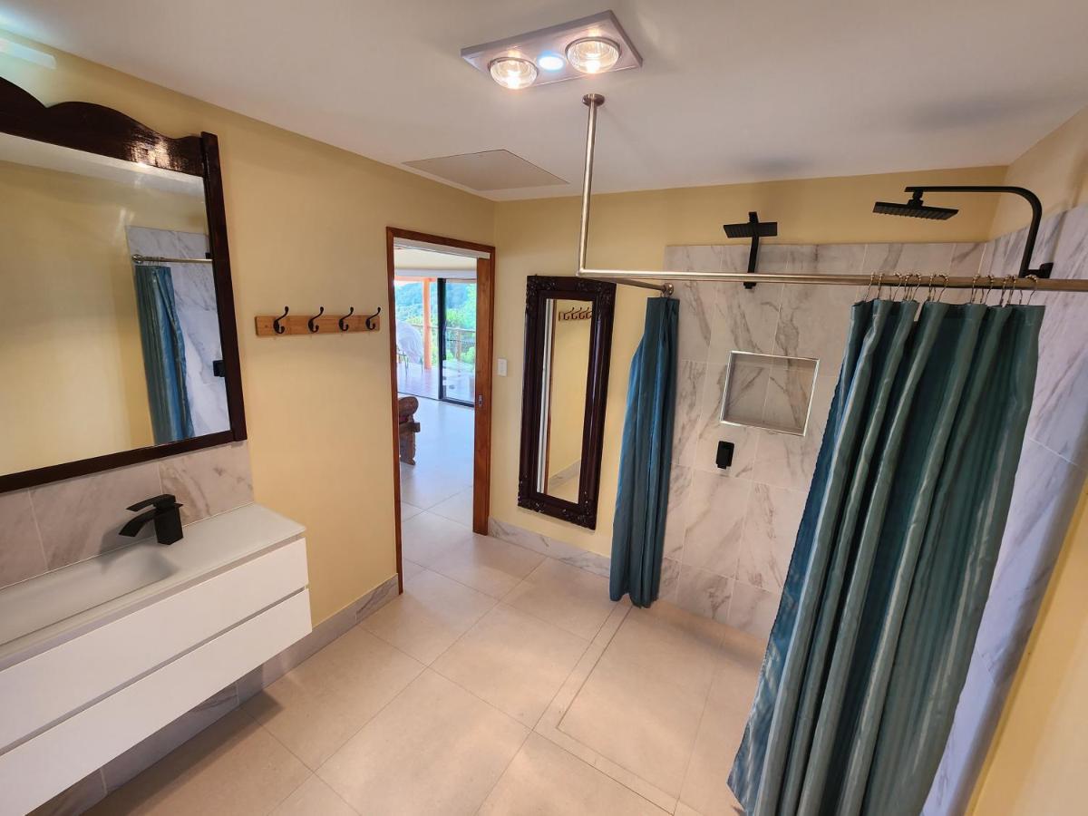 Maleny Tropical Retreat Bed & Breakfast Exterior photo