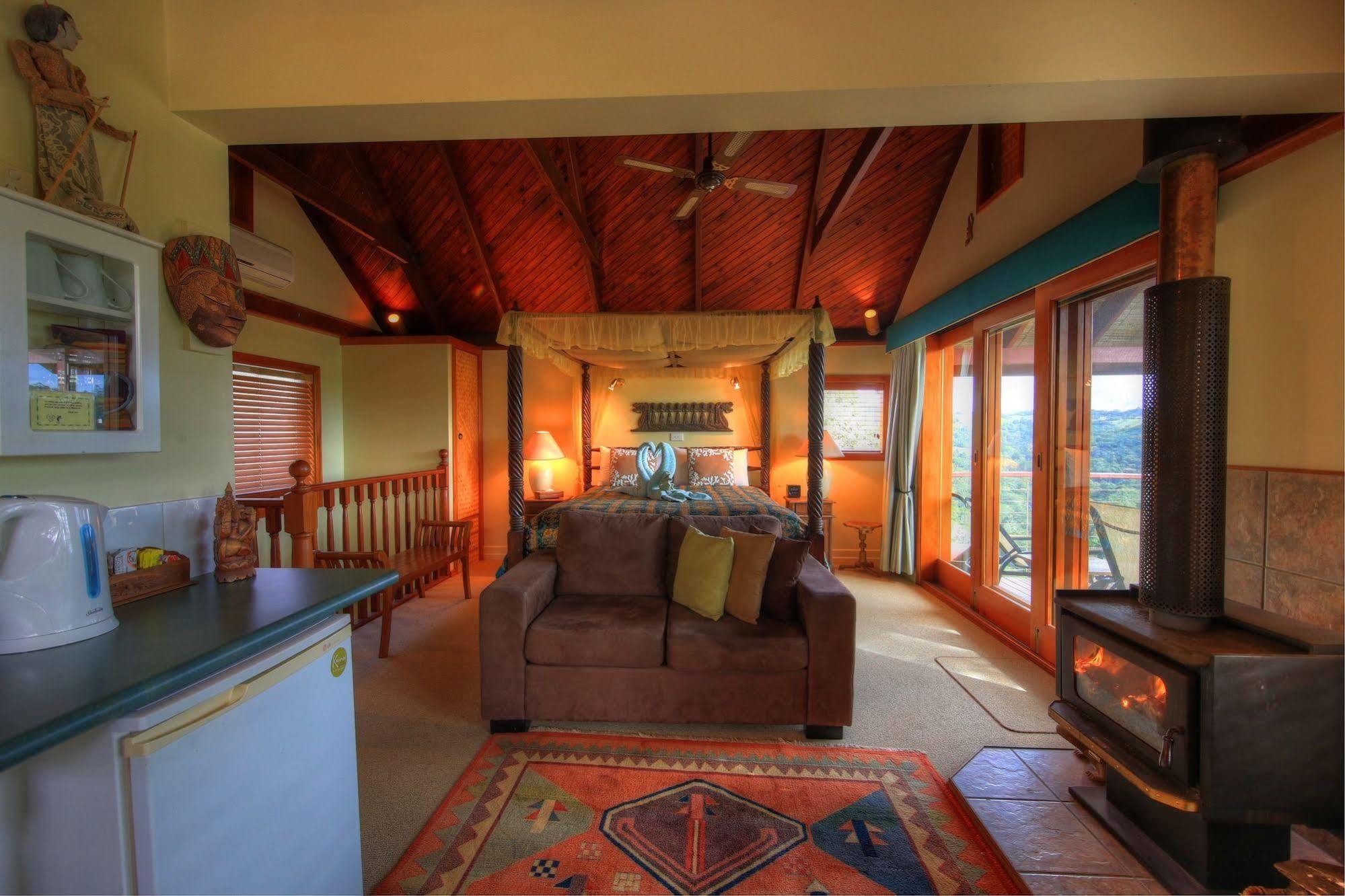 Maleny Tropical Retreat Bed & Breakfast Exterior photo