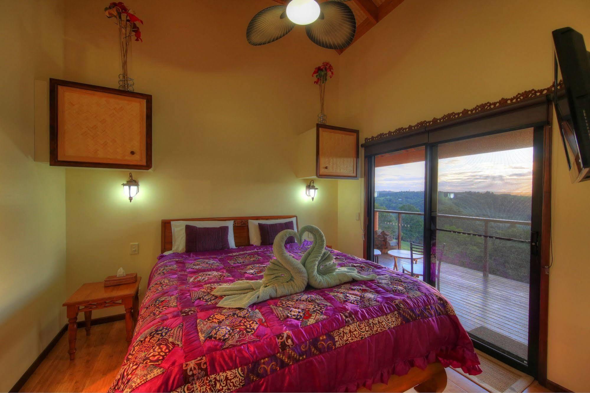 Maleny Tropical Retreat Bed & Breakfast Exterior photo