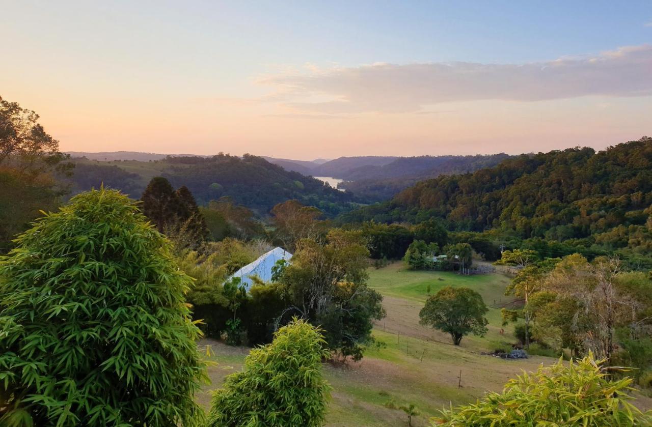 Maleny Tropical Retreat Bed & Breakfast Exterior photo